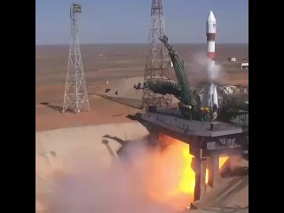 Самарская ракета-носитель  Союз-2.1б стартовала с космодрома Байконур