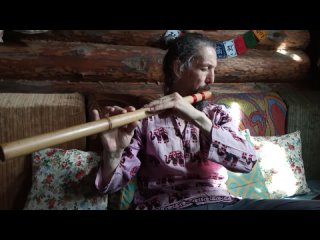 Импровизация на бамбуковой флейте бансури.