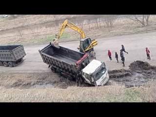 Утро для некоторых углегорцев началось с ДТП под окнами