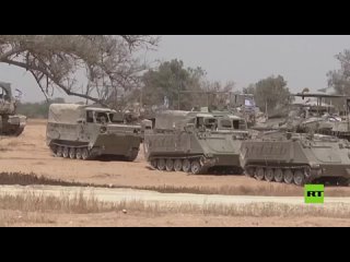 A concentração de equipamento pesado do exército israelita na fronteira com Rafah - a última grande cidade da Faixa de Gaza onde