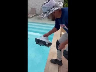 Беспроводной робот-пылесос для эффективной очистки дна бассейна