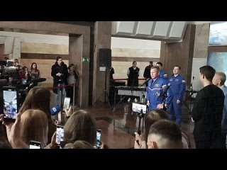 Астронавты запустили космический поезд в метро Екатеринбурга