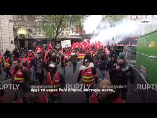 Isto  inaceitvel: manifestao no centro de Paris em defesa dos direitos dos trabalhadores nos Jogos Olmpicos, 2024