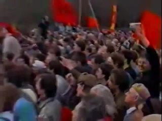 ЕГОР ЛЕТОВ ПОЁТ НА МИТИНГЕ 1 МАЯ 1994