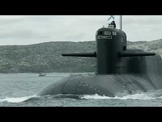 Уникальные кадры: Погружение и всплытие атомного подводного стратега ВМФ России.