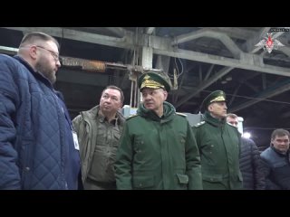 Шойгу проверил выполнение гособоронзаказа на предприятиях ОПК в Алтайском крае  Огромные деньги выда