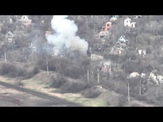 Gli artiglieri del gruppo “Centro“ hanno demolito la casa dove i militanti ucraini hanno organizzato un PVD