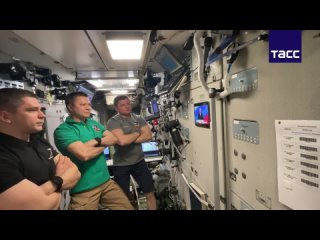 Космонавты на борту МКС посмотрели церемонию инаугурации президента РФ