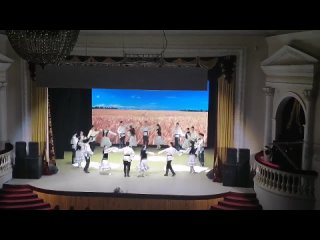 Юбилейный концерт муниципального ансамбля народного танца Берхомут...