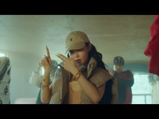 CHUNG HA (Feat. Hongjoong of ATEEZ) - EENIE MEENIE | MV
