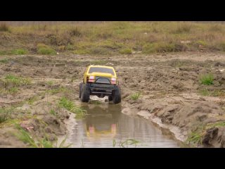 RC 4x4 Crawlers Stuck in the Mud Off Road cars Challenge