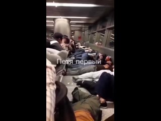 ️Cerca de mil tayikos están “atrapados” en los aeropuertos de Moscú