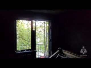 В Москве огнеборцы МЧС России спасли на пожаре троих детей