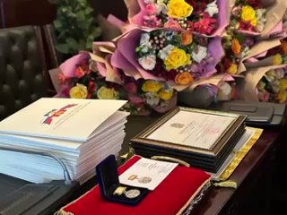 Сегодня в преддверии Дня муниципального служащего вручил краевые и муниципальные награды своим коллегам