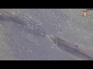 Огненный “Ураган“ уничтожил железнодорожный мост в Курахово 238 артиллерийская бригад поддерживает