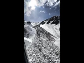 В Обер Хуторе сошла на лыжные трассы огромная лавина.