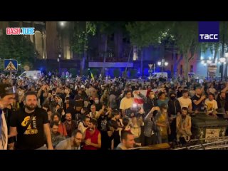 Акция протеста против закона об иноагентах в Тбилиси завершилась