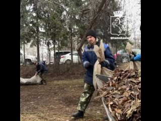 Городские подрядчики готовят город к весенним праздникам  По сообщению департамента дорожной деятельности и благоустройства То