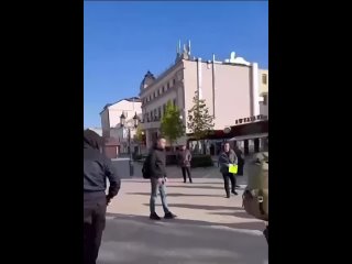 Дочь и вдова Фархата Ибраева бьются за «Хануму»    Ресторатор умер год назад. Бизнес перешёл по наследству его дочери... (видео)