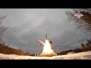 Пуск твердотопливной межконтинентальной баллистической ракеты ПГРК «Ярс»