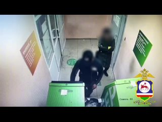 Уроженец Киргизии задержан полицейскими за кражу из лотка банкомата 150 тысяч рублей