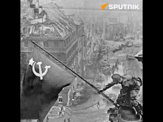 30 апреля 1945 года советские солдаты водрузили знамя Победы над Рейхстагом – это не был последний бой Великой Отечественной, но