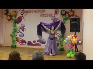 “Танец с платками“ в исполнении Анастасии Козловской