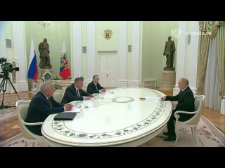 В Кремле проходит встреча Владимира Путина с кандидатами, баллотировавшимися на выборах Президента Российской Федерации,  Вла
