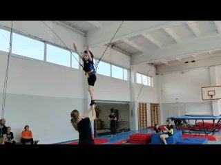 Спортивная акробатика и прыжки на батуте Абаканtan video
