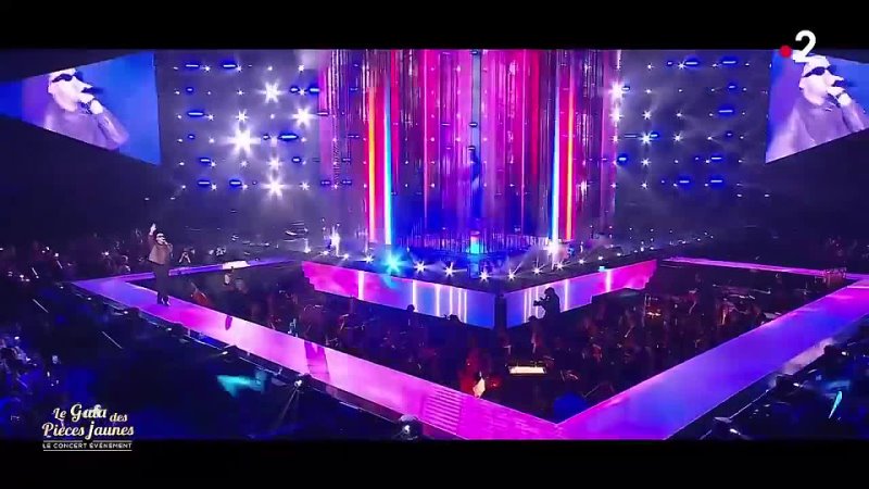 SG (Sexy Girl) - LISA  DJ Snake live at Gala des Pièces Jaunes