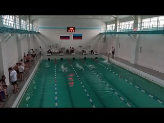 В плавательном бассейне города Кировска состоялись соревнования открытого первенства спортивной школы по плаванию посвященные