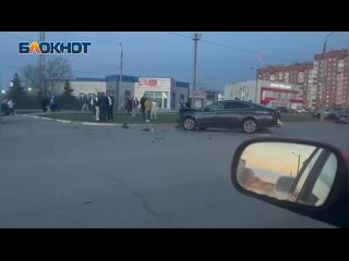 В Волжском произошло тройное ДТП около ФОК «Русь»