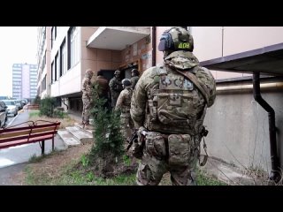 Появились кадры с места проведения контртеррористической операции в Дагестане