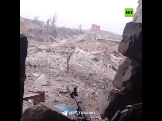 Видео с попавшим в плен вэсэушником в Новомихайловке (ДНР), где морпехи ТОФ выдавливают противника при поддержке ударных дронов