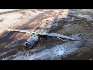 L'un des quatre drones abattus qui tentaient d'attaquer la raffinerie de ptrole Slavneft-YANOS dans la rgion de Yaroslavl