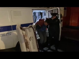 В Оренбурге полицейские задержали местного жителя, который пытался похитить чужое имущество с подтопленной территории