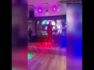 В грузинском кафе мужчина выгонял русских женщин и специально заказал исполнение украинских песен