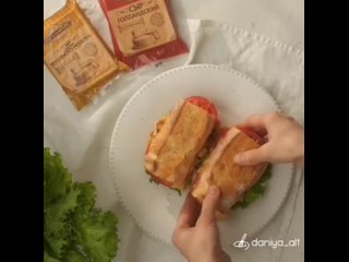 Сендвичи с курицей и сыром