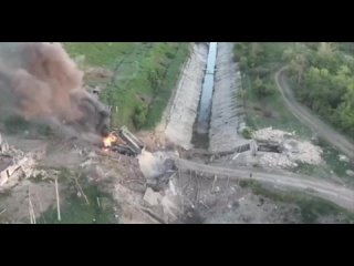 Неудачная попытка ВСУшников отремонтировать переправу через канал Северский Донец - Донбасс в районе Часова Яра