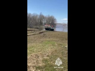 ◽️◽️ Спасатели из Татарстана вывозят животных из затопленных районов Оренбуржья