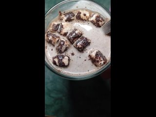 Кокаво бомбочка с молочным шоколадом