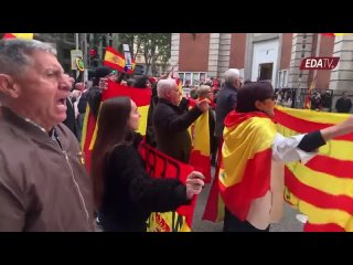 Manifestaciones a favor y en contra de Pedro Sánchez sacuden a España