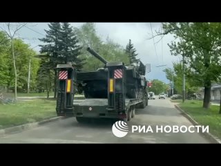Le ministre russe de la Dfense a publi des images du transport d'un char Lopard prcdemment captur