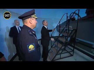 Владимир Путин протестировал авиатренажёр Як-130 в Краснодарском высшем военном авиационном училище