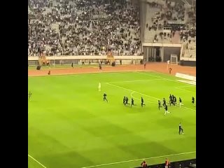 Фанаты Хайдука разгромили домашний стадион после поражения в матче кубка с загребским Динамо