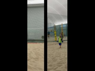 Тренировка по пляжному футболу