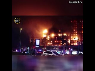 4 человека погибли и 19 пропали без вести в результате пожара в 14-этажном жилом доме в испанской Ва