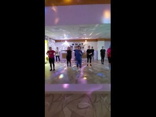 zumba для начинающих(разбор баз.движений)