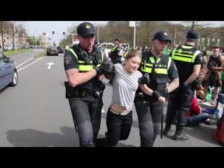 ️Greta Thunberg wurde in Den Haag festgenommen