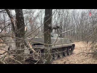 Уникализация текста: Экипажи боевых машин пехоты БМП-3 из группировки войск “Запад“ успешно уничтожили вооруженные позиции и вое